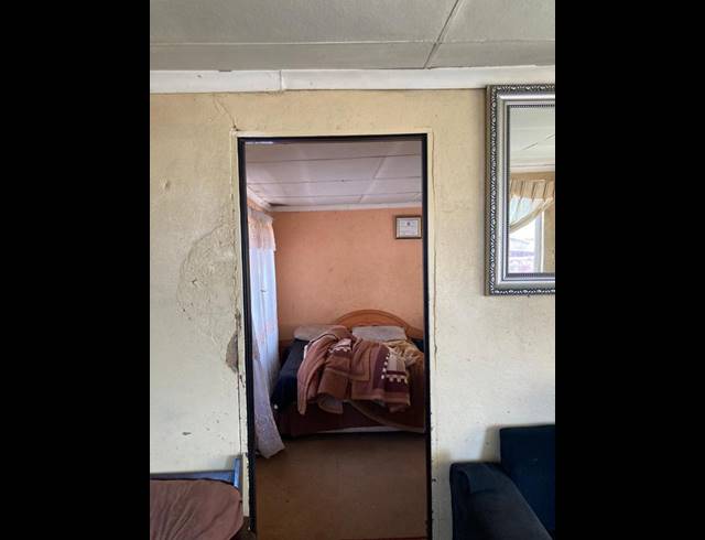 2 BEDROOM HOUSE FOR SALE IN LANGAVILLE